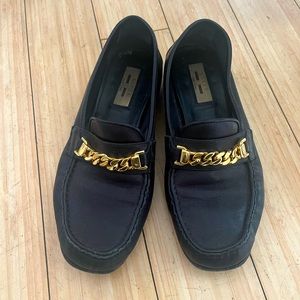 GUCCI Leather Chain-Link Accents Loafers Limited Edition— Size 9